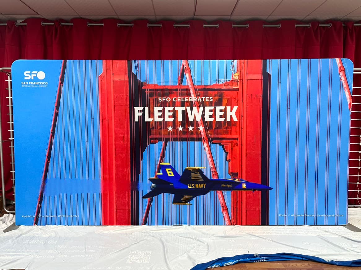Trade show backdrop and display built by ExpoNet USA