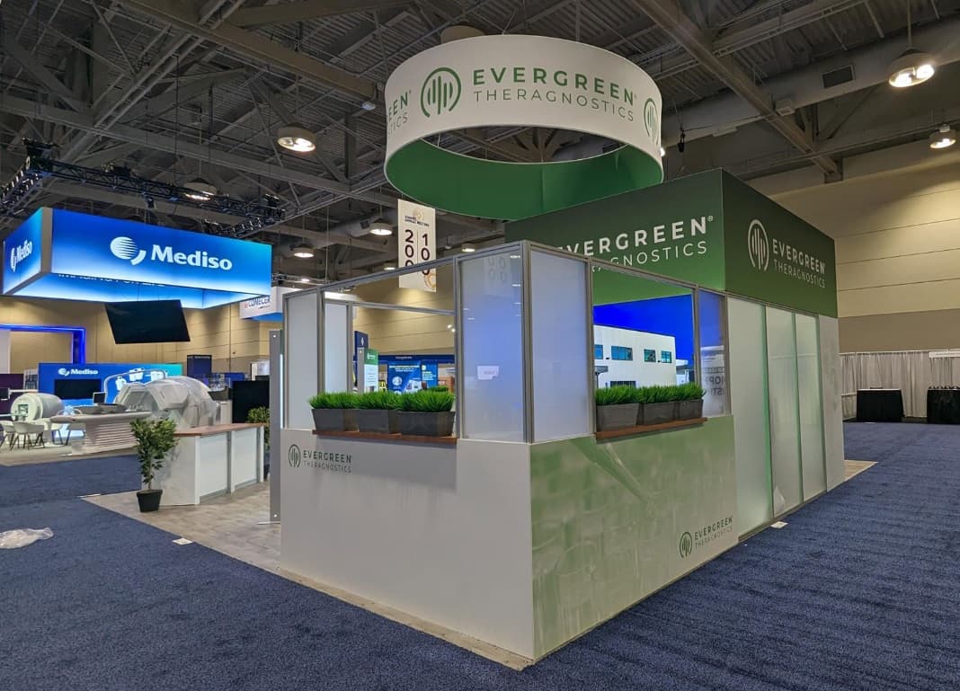 30' x 40' Custom Rental Displays by ExpoNetUSA